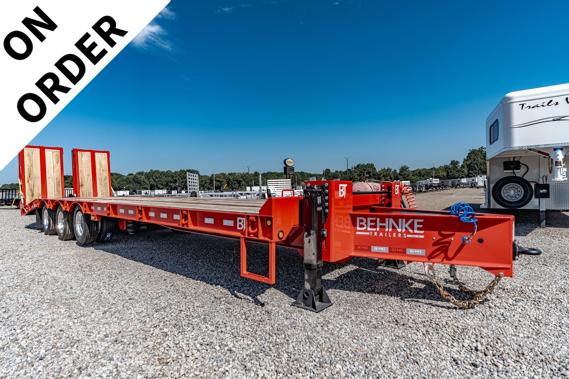 2026 BEHNKE TRAILERS FB8X33SDPT-50L