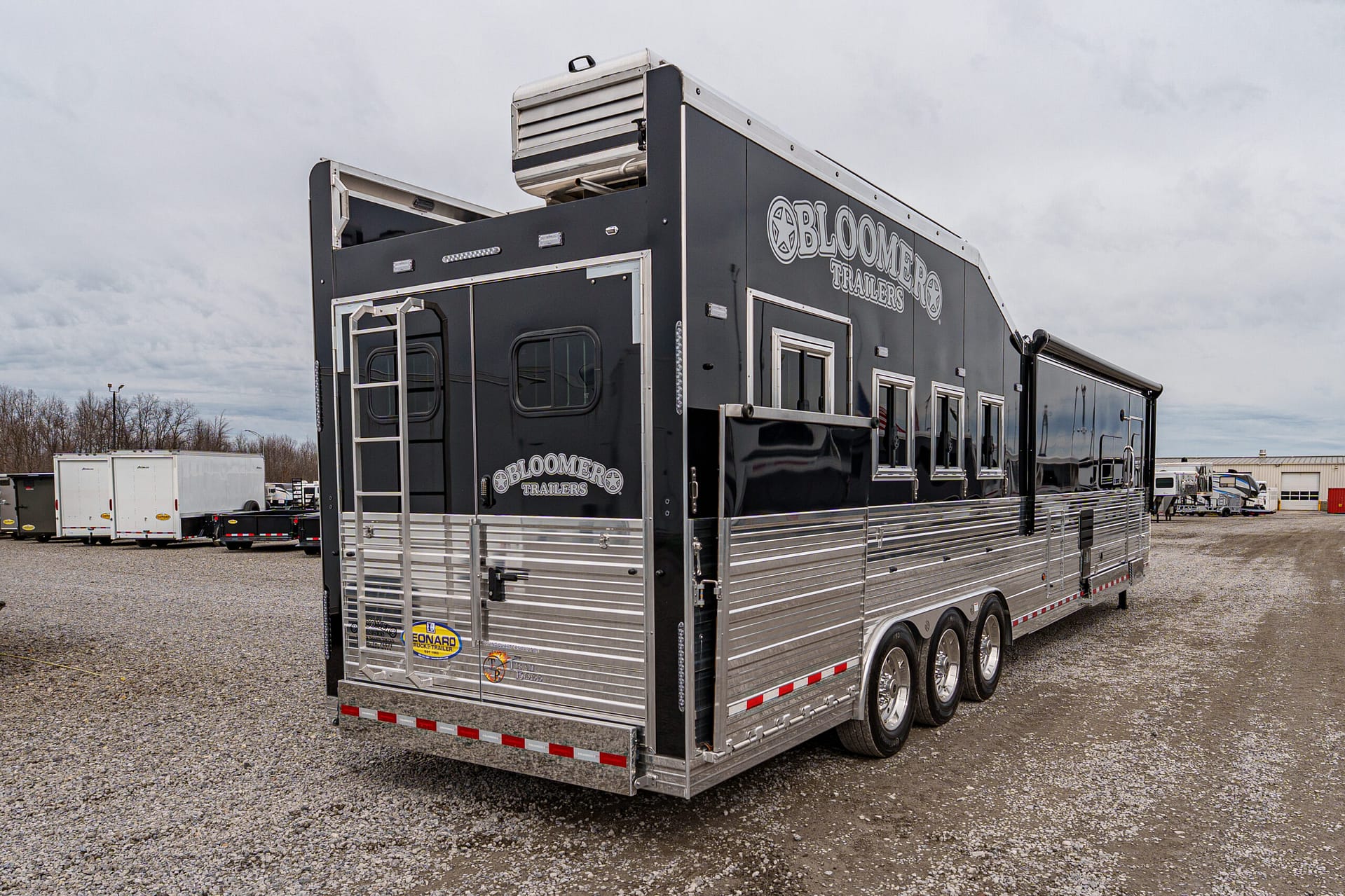 2026 BLOOMER TRAILER B4GS237 Horse Trailer For Sale – Leonard