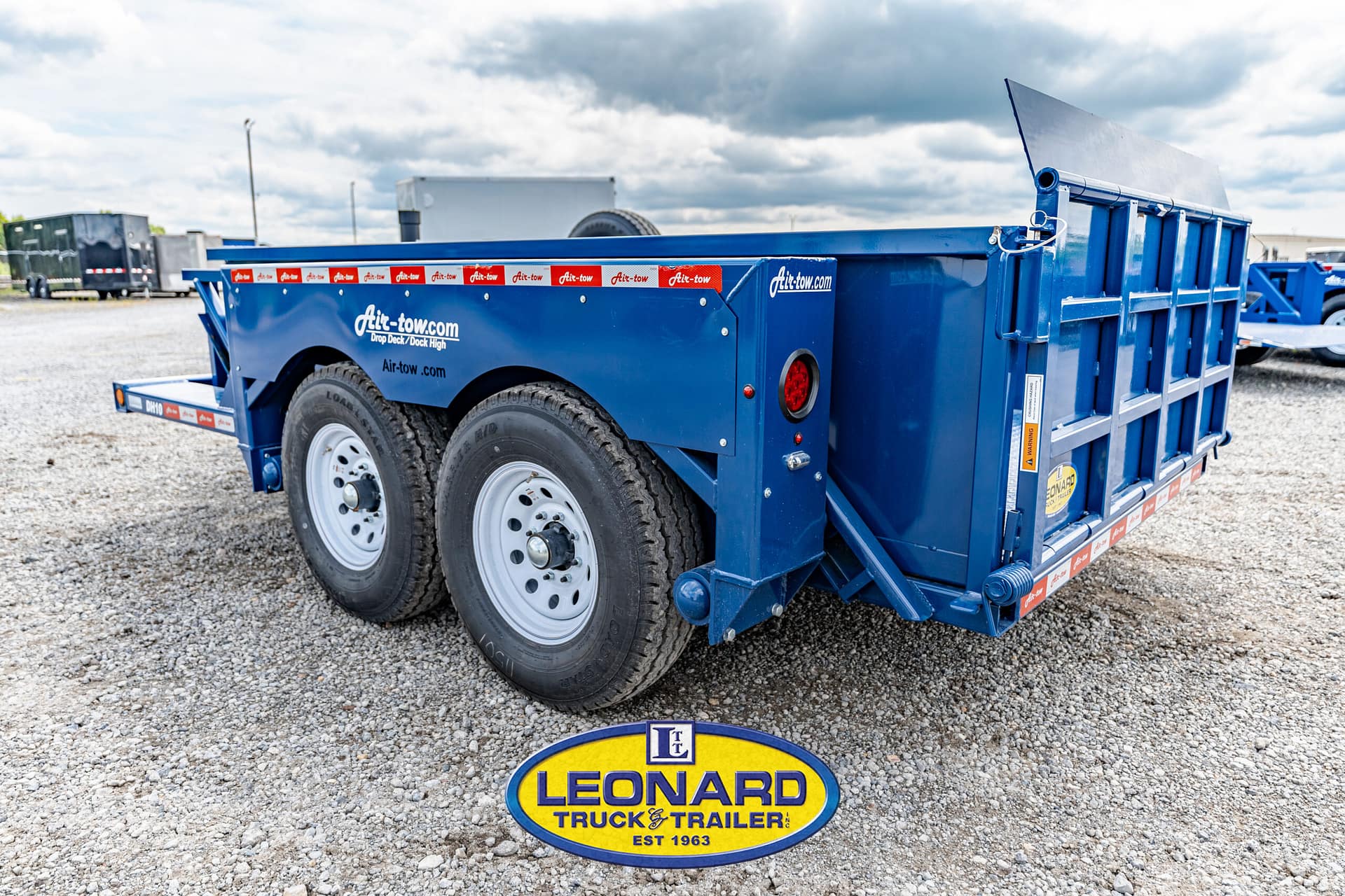 2024 New Air Tow DH-10 Dock Height Trailer – 41421