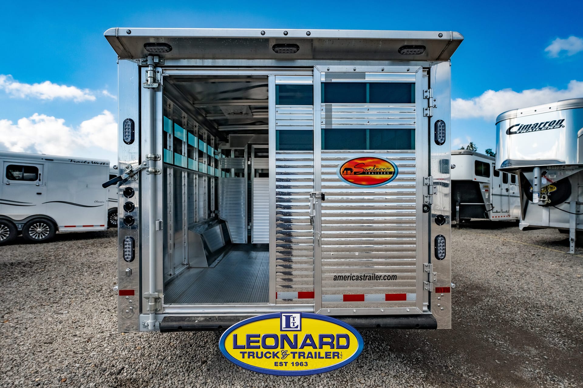2024 NEW 24' SUNDOWNER RANCHER GOOSENECK STOCK TRAILER – 41907