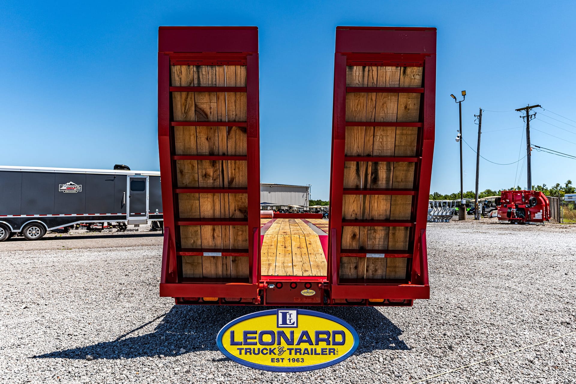 2025 8.5X35 WINSTON 30 TON EQUIPMENT TRAILER – 42149