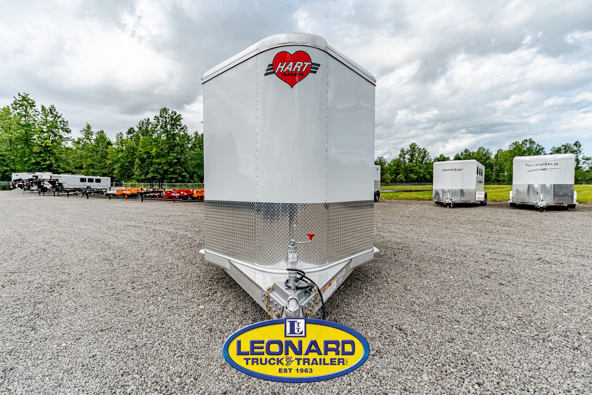 2025 New Hart Solution S2HB Bumper Pull Horse Trailer  – 42199