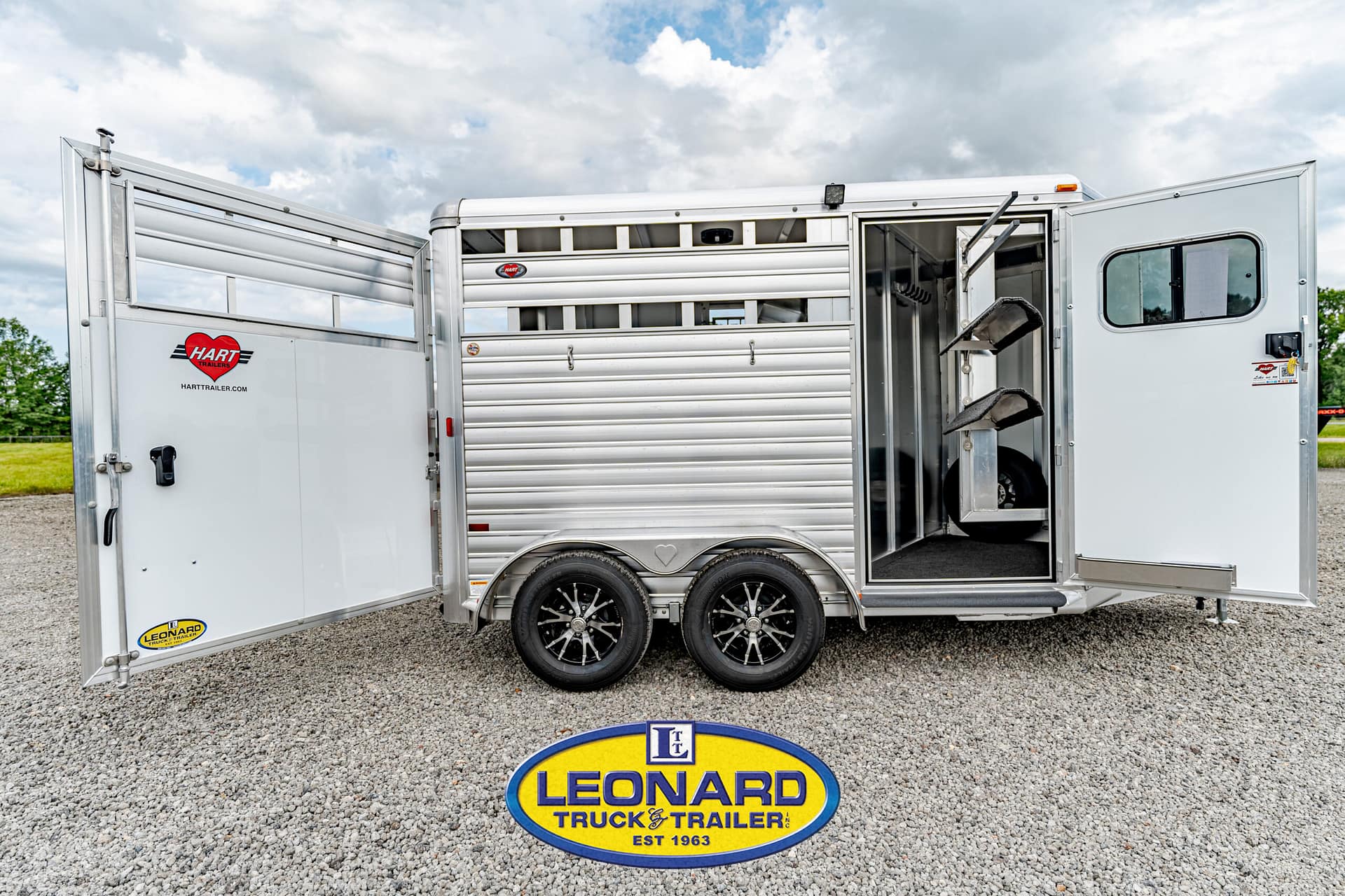 2025 New Hart Solution S2HB Bumper Pull Horse Trailer  – 42199