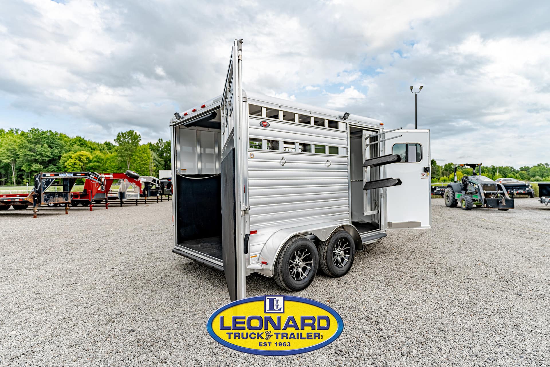 2025 New Hart Solution S2HB Bumper Pull Horse Trailer  – 42199