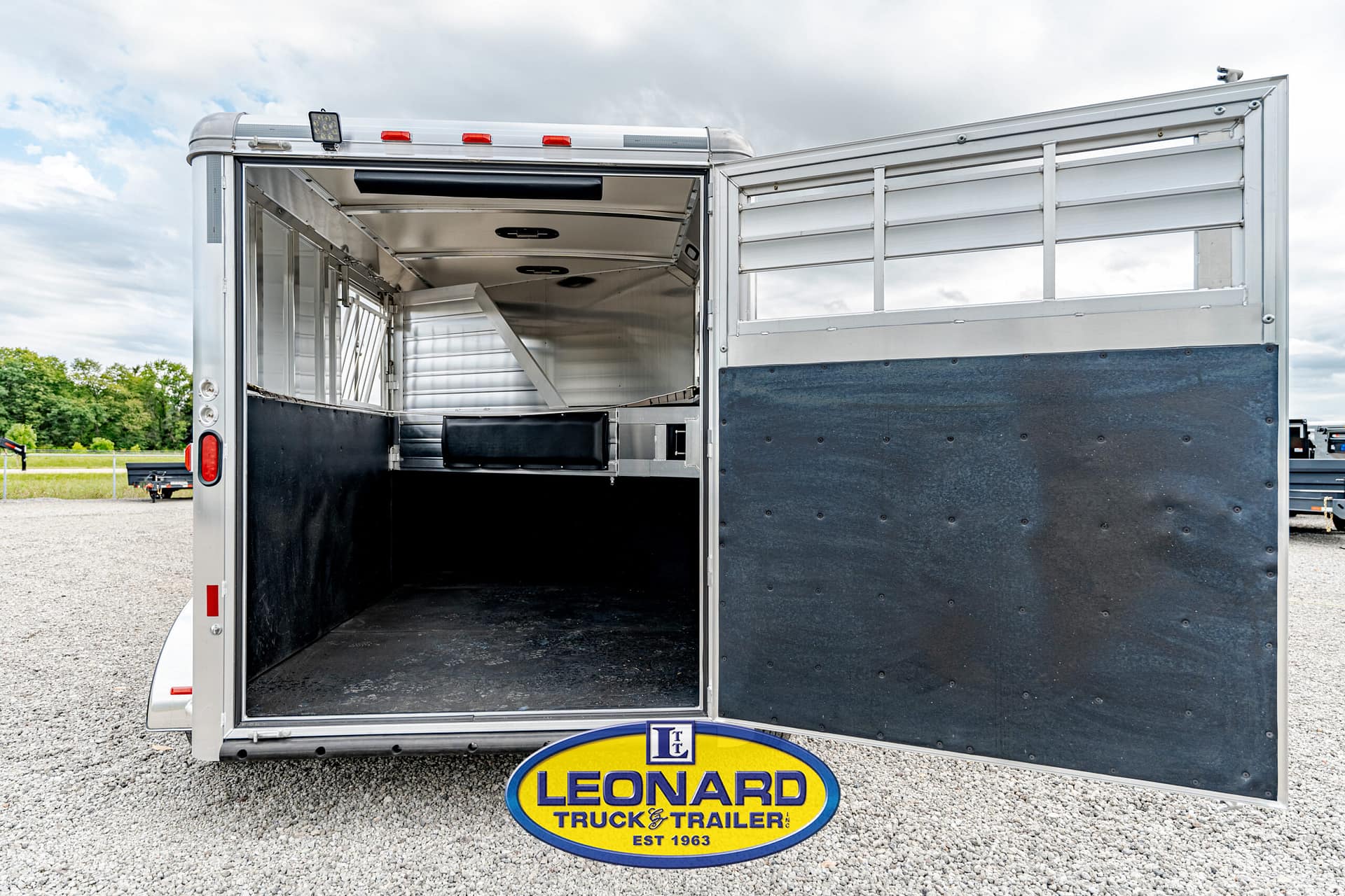 2025 New Hart Solution S2HB Bumper Pull Horse Trailer  – 42199