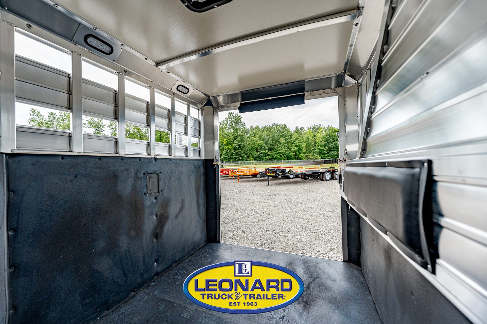 2025 New Hart Solution S2HB Bumper Pull Horse Trailer  – 42199