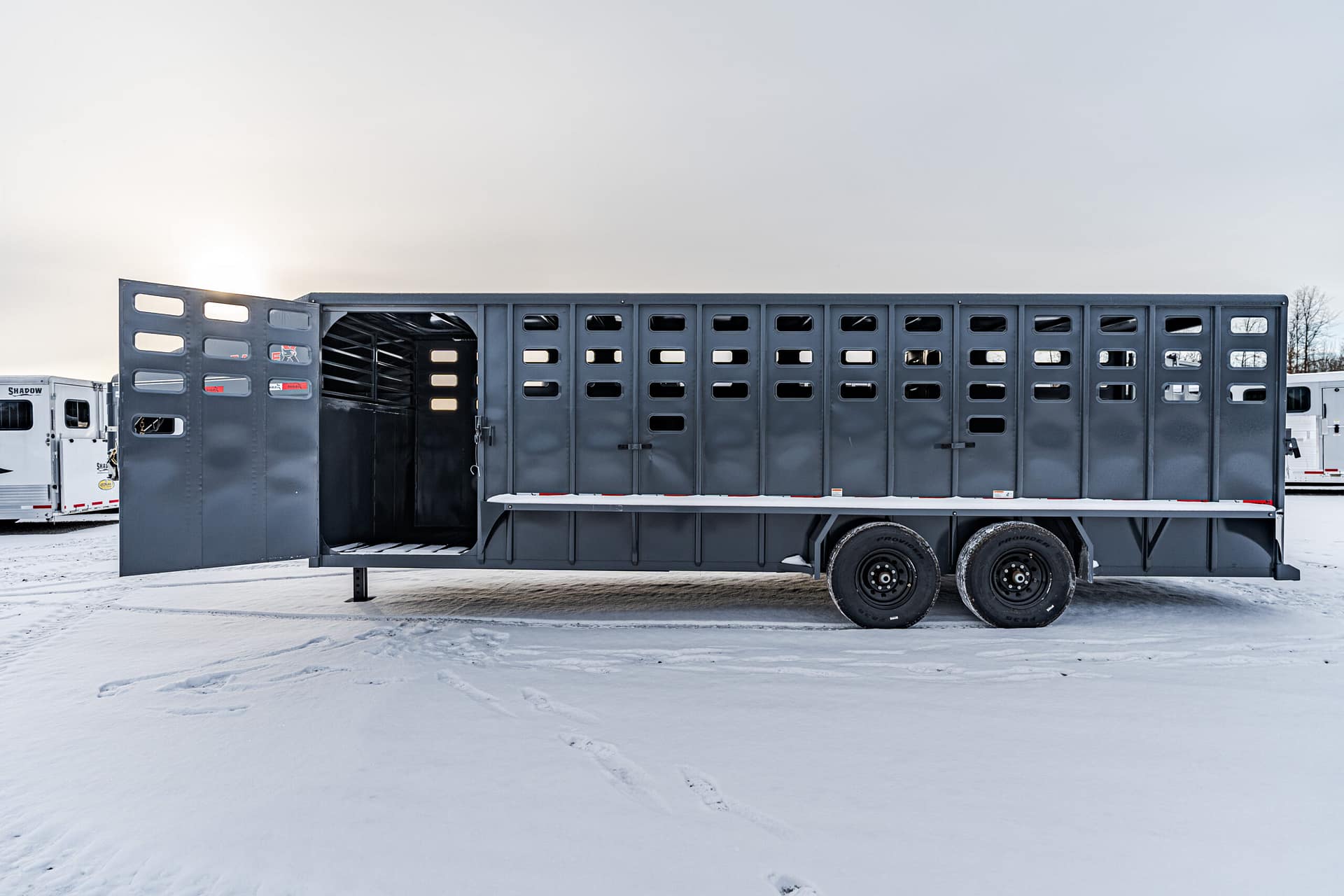 New 2025 RawMaxx EagleX Model EXT2480GN14K Gooseneck Stock Trailer – 43151