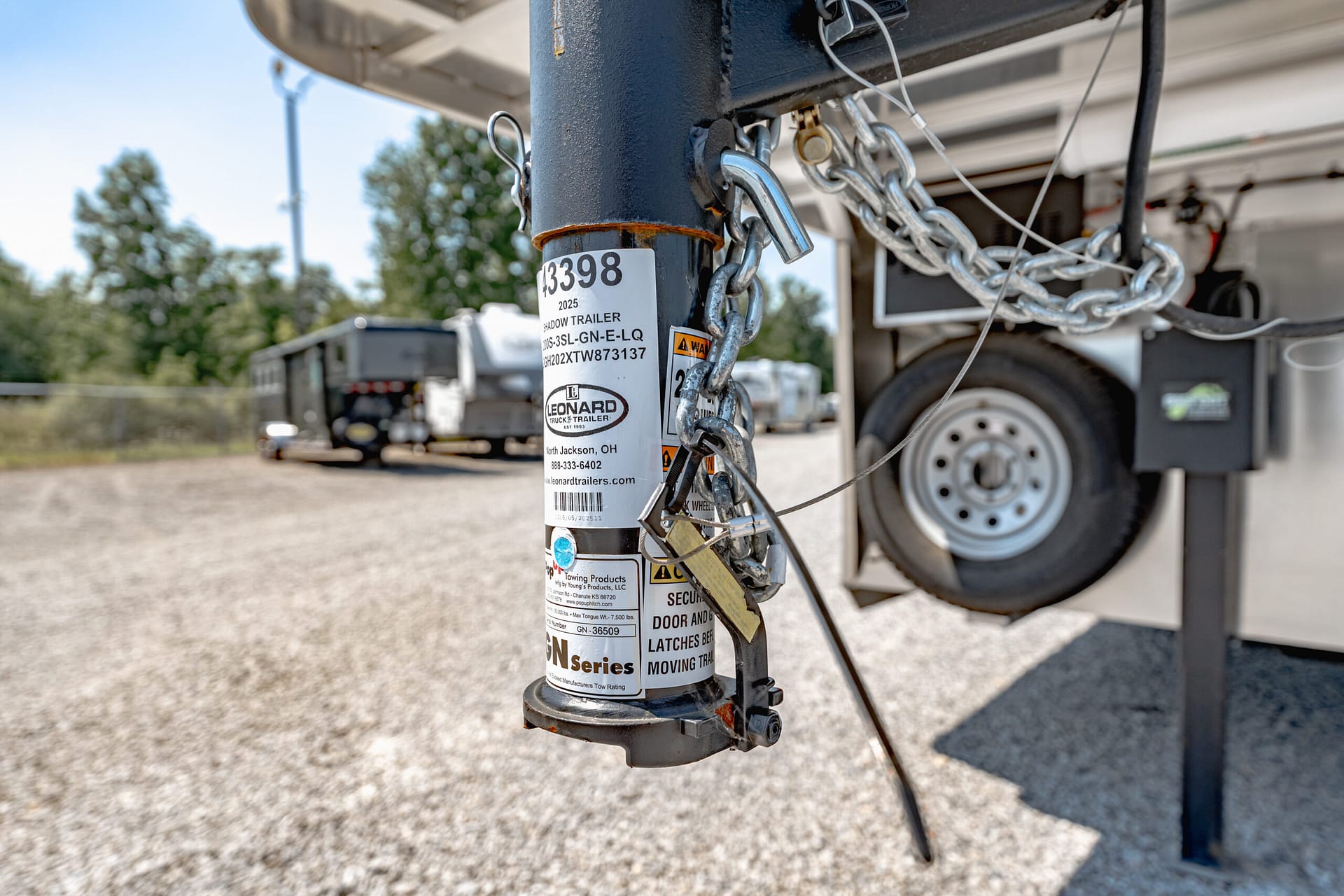 2025 SHADOW TRAILER 69200S-3SL-GN-E-LQ Horse Trailer (SOLD