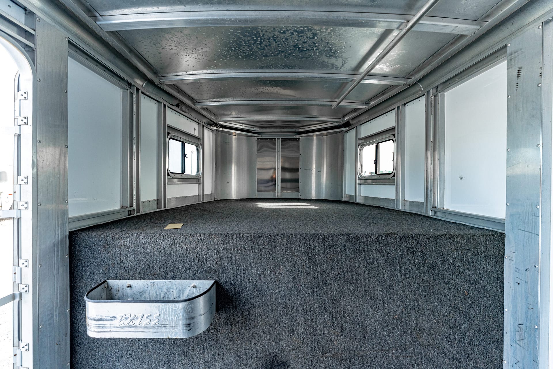 2003 EXISS TRAILERS SS400 Horse Trailer (SOLD) – Leonard Truck and