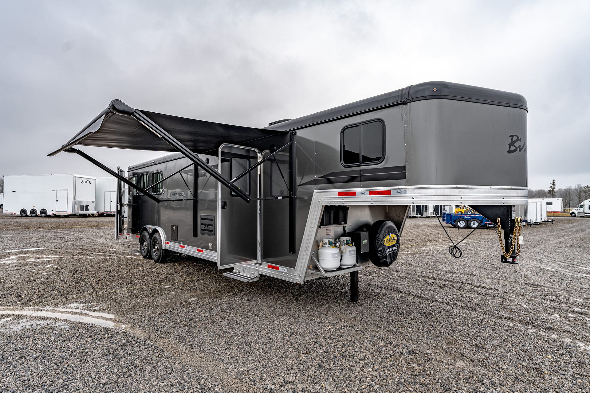 2026 BISON COACH SV8311B Horse Trailer (SOLD) – Leonard Truck and