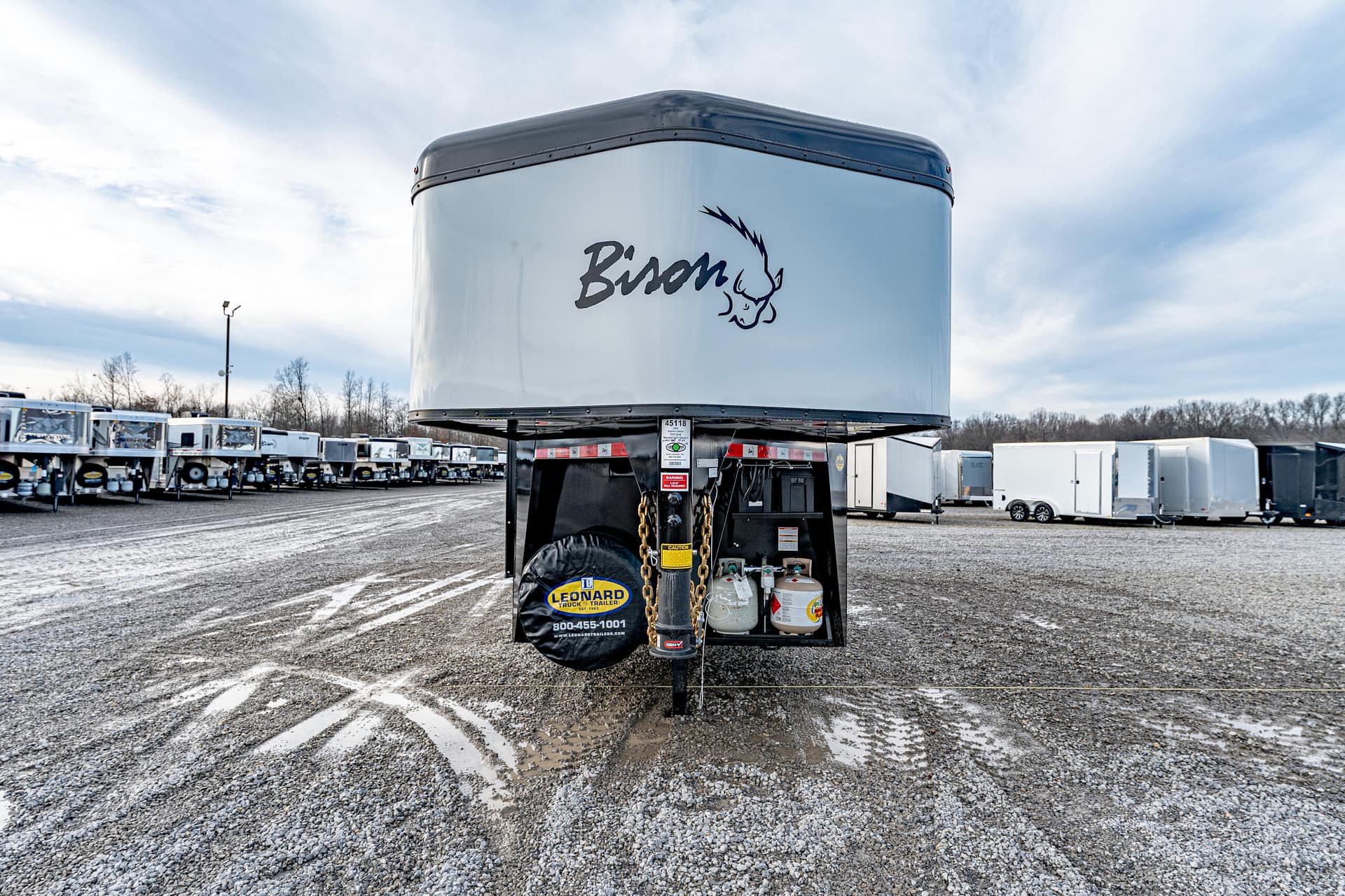 2026 BISON COACH TH71016 Livestock Trailer (SOLD) – Leonard Truck