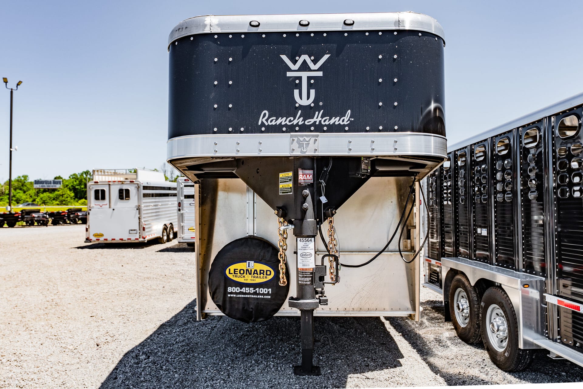 2027 WILSON PSGN-5724 Livestock Trailer For Sale – Leonard Truck