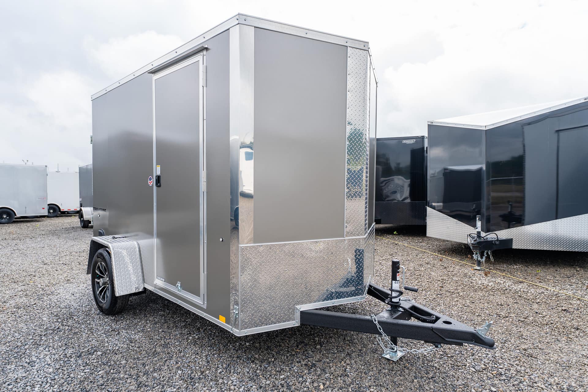 2026 Formula Trailers F7210TVSV-030 POLY Enclosed Trailer For Sale