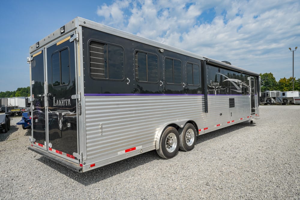 2014 Lakota photo 3